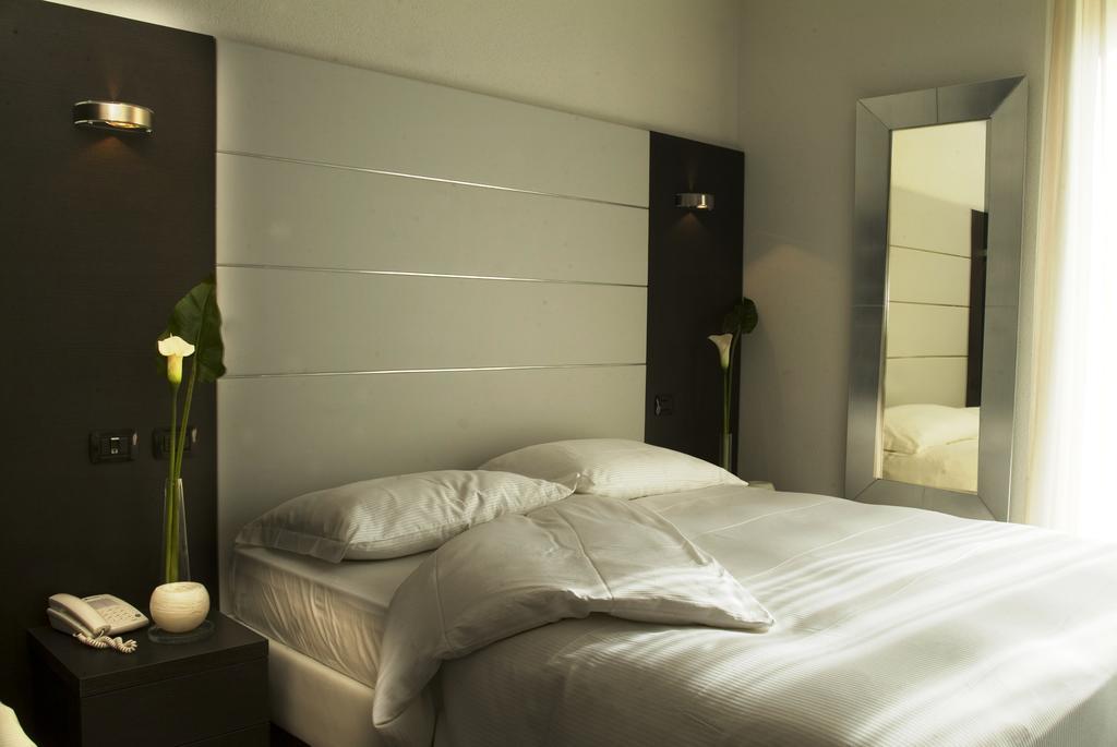 Hotel San Lorenzo キアヴェンナ 部屋 写真